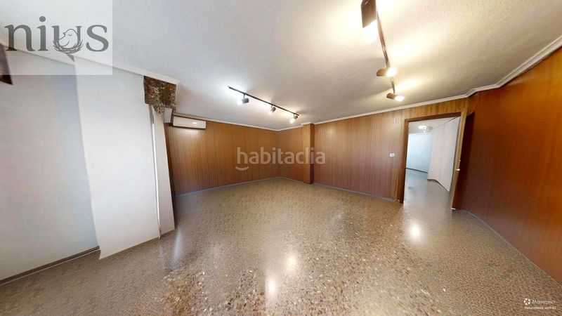 Foto 451912ad-ca23-4cda-9bbf-b74dcfc0ef6f. Affitto ufficio in Silla