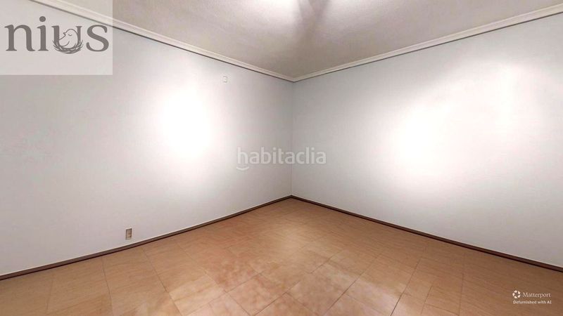 Foto 5c827f02-7678-4982-9665-6272b59bba63. Affitto ufficio in Silla