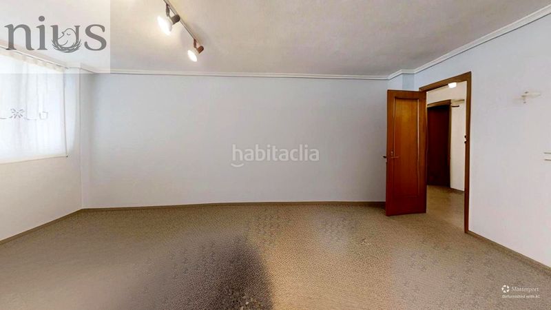 Foto 7fa0d168-c732-4dc8-bfd9-f26c25c208a0. Affitto ufficio in Silla