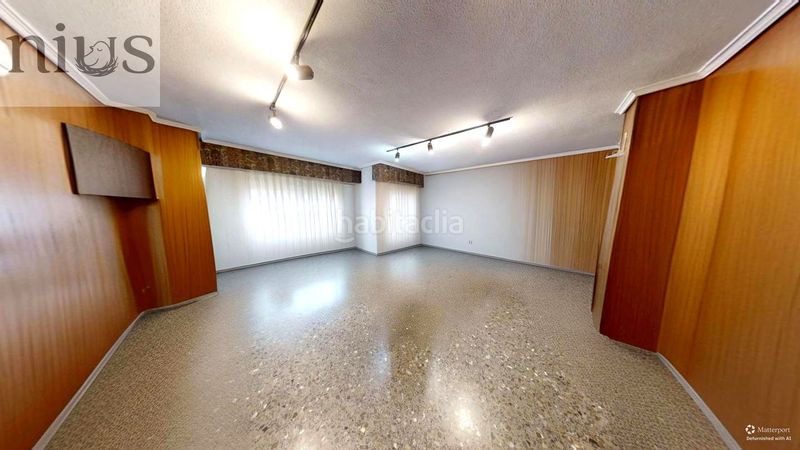 Foto af000b4c-e1c9-428b-8f30-a7eb9d598f7a. Affitto ufficio in Silla