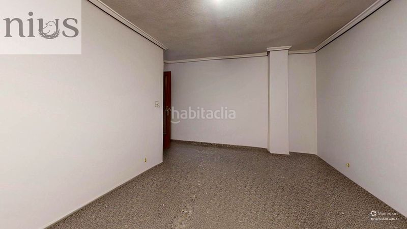 Foto cfec8b01-030c-4c96-8759-e6fb56c165fb. Affitto ufficio in Silla