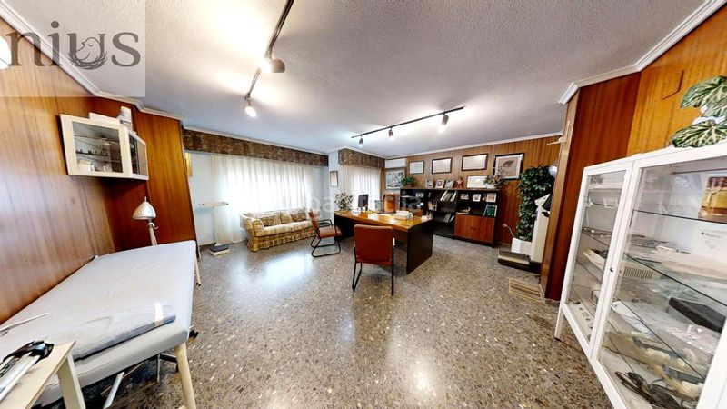 Foto e2a77ba7-c5b4-4493-8d38-baa6d15845f7. Affitto ufficio in Silla