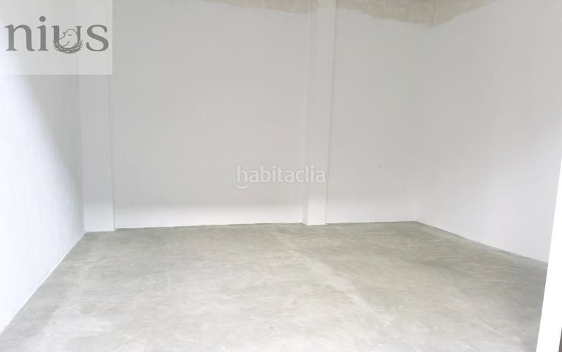 Foto f8d4b254-4b54-4905-b8d5-8f4a4cb4cfc3. Local comercial a Silla
