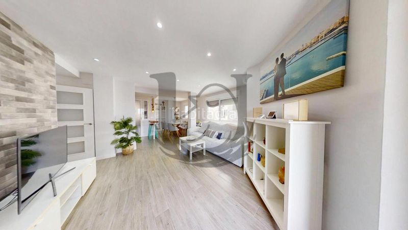 Foto bd6b8089-fef4-4192-8537-253fe4b5e06b. Pis a Alginet