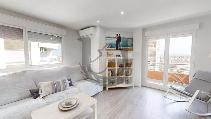 Foto c66a1943-e180-45d2-b17b-7059a10b6a93. Pis a Alginet