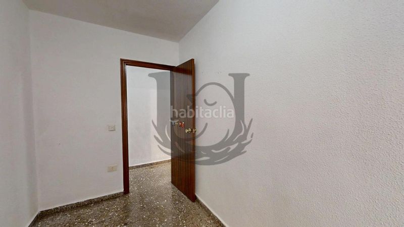 Foto b1af2731-df93-4230-974e-7a9943fa84f6. Pis a Alginet