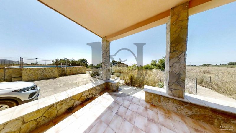 Foto 355fb367-03fa-4d56-b816-339b4a4c83a1. Casa amb piscina a Corralet-Bonanza-Tres Rutas Náquera