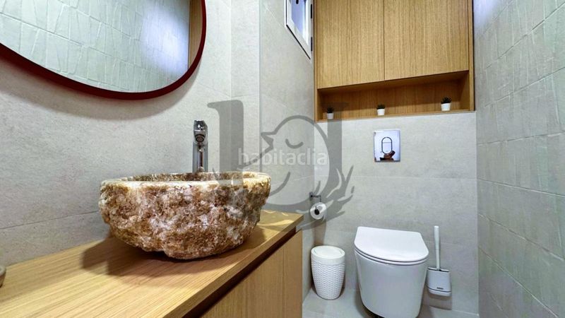 Foto b8824132-f56e-4e8c-837f-0e1a23e89814. Àtic amb calefacció aparcament a Silla