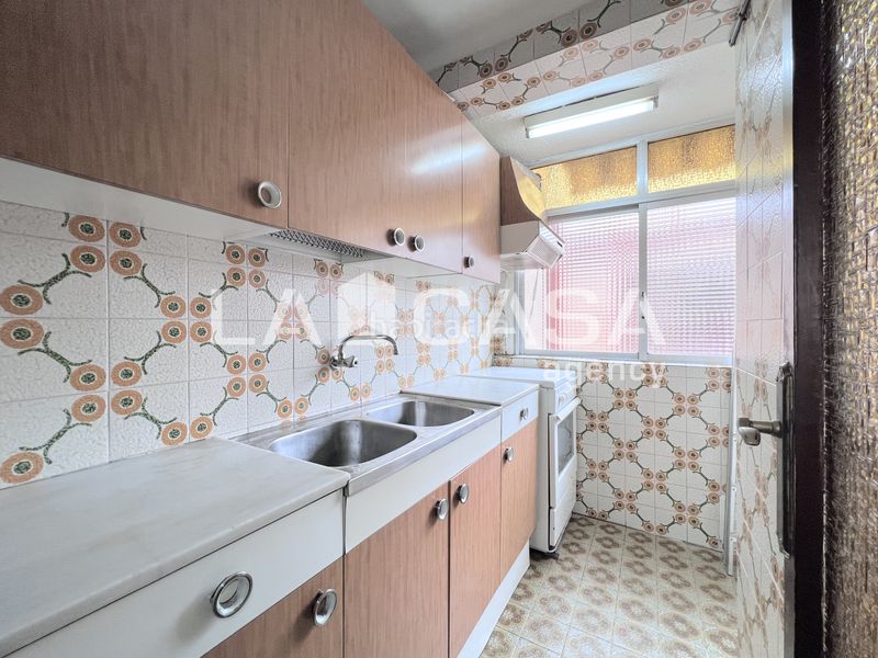 Foto d83b6274-a156-4f51-8712-eacd72d2e5f1. Pis amb calefacció a Bufalà Badalona