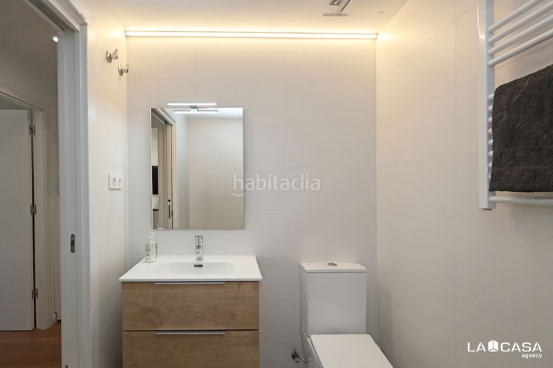 Foto c4ff3b90-a54e-4c5d-ae29-a705f0b59214. Pis amb aparcament piscina a Molins de Rei
