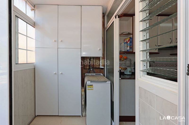 Foto 3b72c280-01ae-4846-a089-4ed9b9001ea5. Piso en Can Vidalet Esplugues de Llobregat