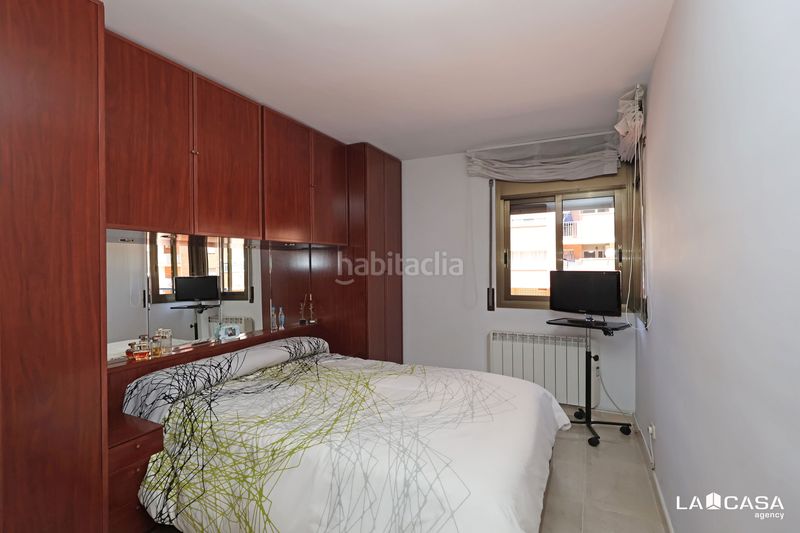 Foto 794ce983-2a50-4ea7-a625-961ad36624e4. Piso en Can Vidalet Esplugues de Llobregat