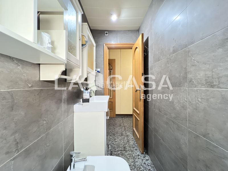 Foto ce5824b6-08ad-438e-b3e9-80a2b5e448a9. Piso en Lloreda Badalona
