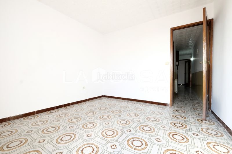 Foto 75a6f59e-1fee-4ae4-9367-0cc74b79ddad. Àtic a Prosperitat Barcelona