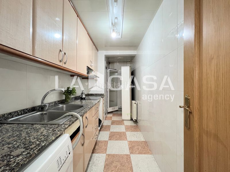 Foto e079a765-8c27-4505-be18-6068c8081076. Planta baixa amb calefacció a Llefià Badalona