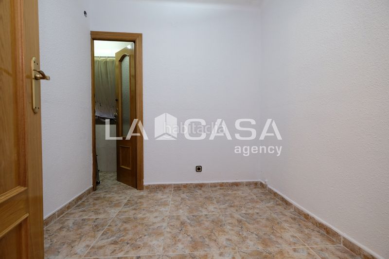 Foto 1ec1cc5f-9a89-4d63-9729-55cfb9378409. Pis a Carmel Barcelona