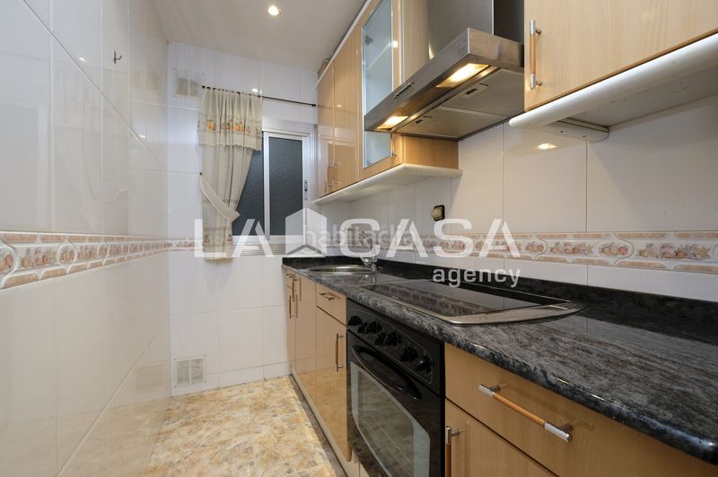 Foto bab76795-3cc1-44c0-b9e8-8eb2a8eaf6f0. Pis a Carmel Barcelona