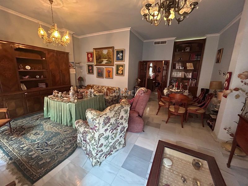 Foto cdbef370-f9c0-4316-9484-bc354183f7ff. Casa in Centro Utrera