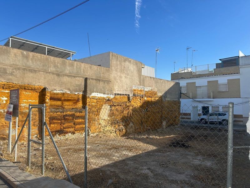 Foto a13273b9-195c-4c4f-aebf-1fb45789b59f. Terreny residencial a Salesianos Utrera
