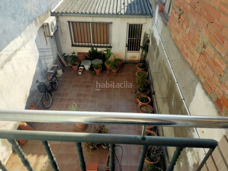 Foto 1b17a53e-5472-4f9b-89c6-273b2c46d60c. Casa adossada amb calefacció aparcament a Creu de Barberà Sabadell