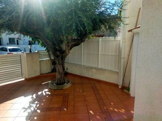 Rent Semi detached house in El francas. Casa adosada cerca de la  playa
