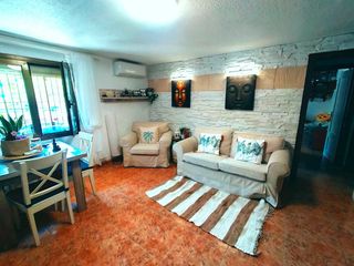 Etagenwohnung in Espronceda. Piso en una zona muy bien comunidada