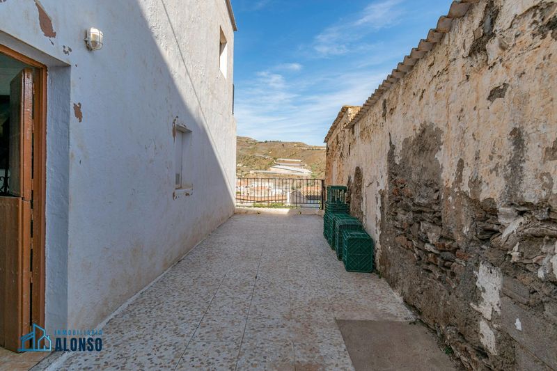 Foto 04e327bd-0a80-43eb-9179-142af720258a. Casa a Albuñol