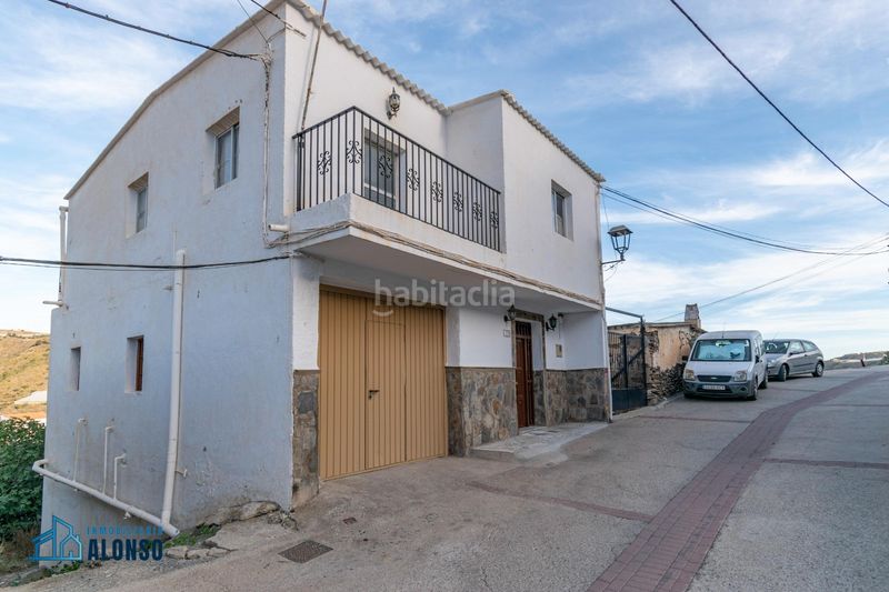 Foto b2f4fc1c-c6ad-4a62-b2ba-1c0b84d533d5. Casa a Albuñol