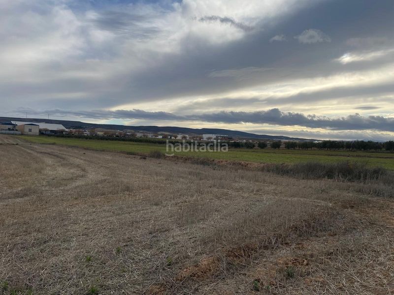 Foto 715b3acb-d9d2-4f20-93cd-5004c77e93c2. Finca rústica a camino 18130 a Escúzar