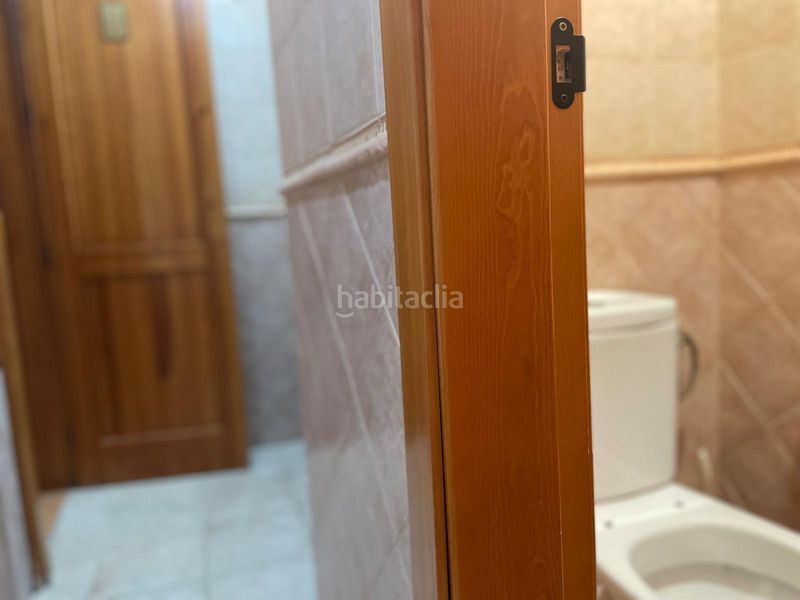 Foto 48540d7e-f0fc-4748-b105-748bafbea3d6. Casa en avenida andalucía 39 en Chimeneas