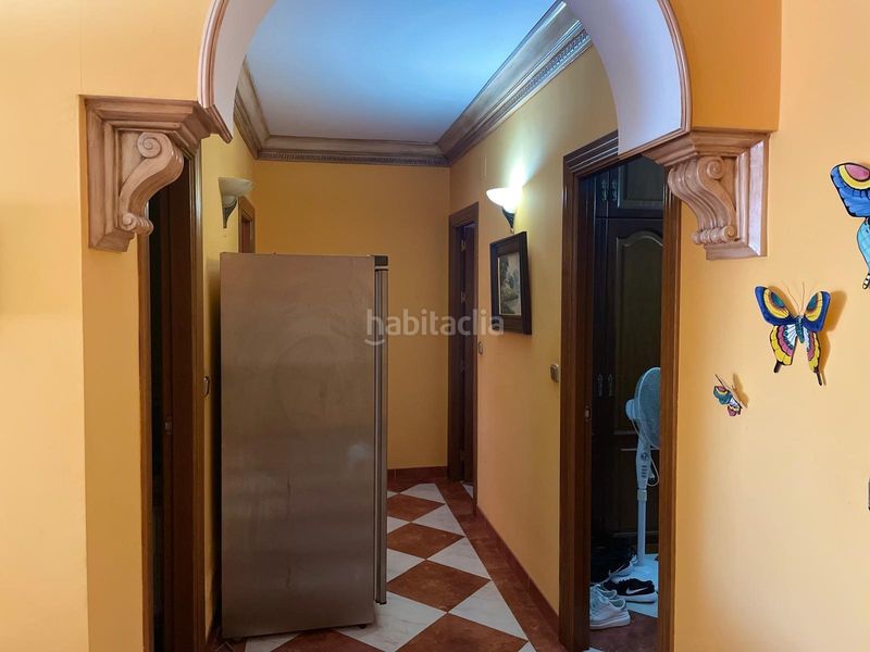 Foto 6c4236ce-9387-42c2-9722-038ee7957a2e. Casa a avenida andalucía 39 a Chimeneas