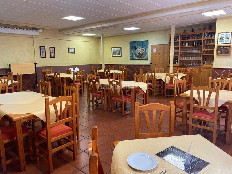 Foto 74dec46f-02cd-41b6-ae19-f59c03024f50. Casa en avenida andalucía 39 en Chimeneas