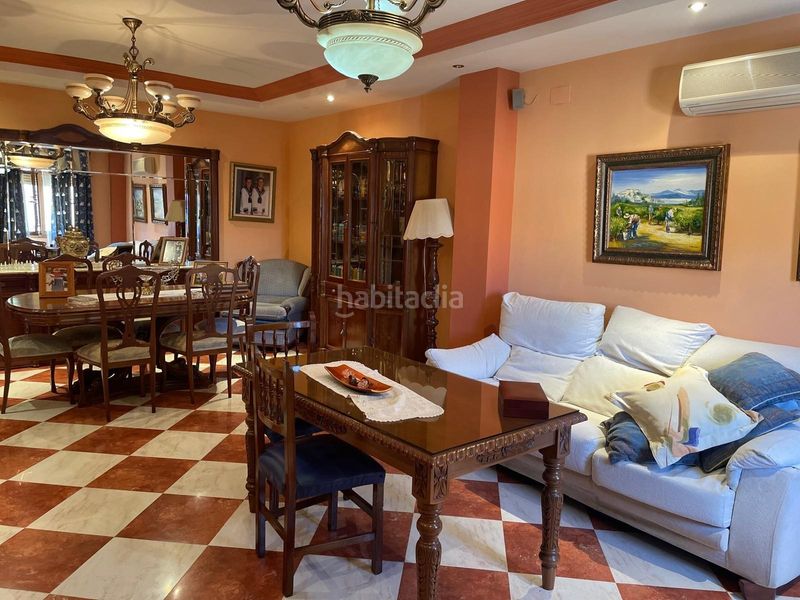 Foto ad965f4b-b440-4118-bf8d-8cc2f4843014. Casa a avenida andalucía 39 a Chimeneas
