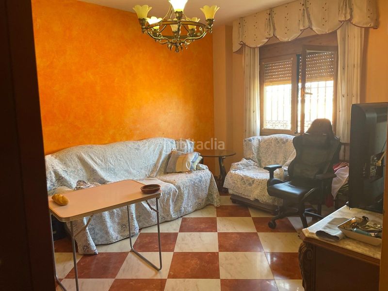 Foto dbdd134b-5190-404a-88ee-a76d35fb839b. Casa a avenida andalucía 39 a Chimeneas
