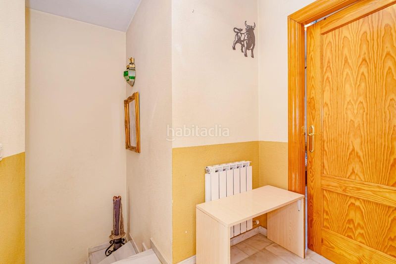 Foto 356d7925-284c-4bbd-8079-aa02b0086c95. Casa adossada amb aparcament piscina a Cúllar Vega