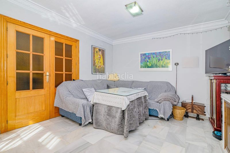 Foto 53beb308-1232-4db1-8caf-564ca3d2e51e. Casa adossada amb aparcament piscina a Cúllar Vega