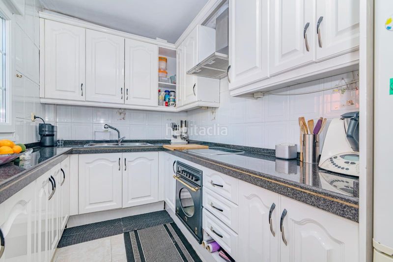 Foto 63f4c72d-b7cb-43d6-bcce-5fd36d1a696c. Casa adossada amb aparcament piscina a Cúllar Vega