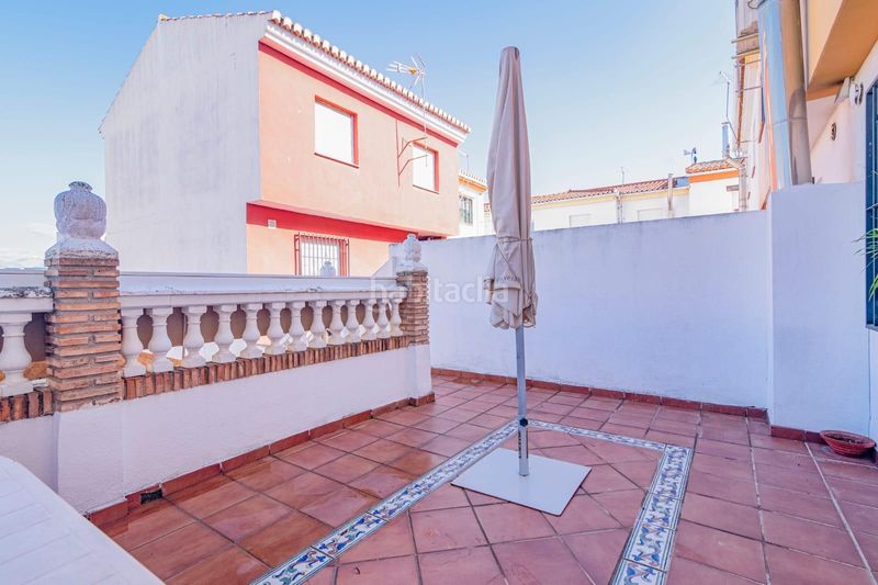 Foto b94aadf8-f8b9-4f89-b1f3-67b581ebb833. Casa adossada amb aparcament piscina a Cúllar Vega