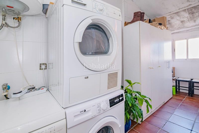 Foto db9f75f1-4d2c-47d9-9cc4-13d6ee86f8a3. Casa adossada amb aparcament piscina a Cúllar Vega