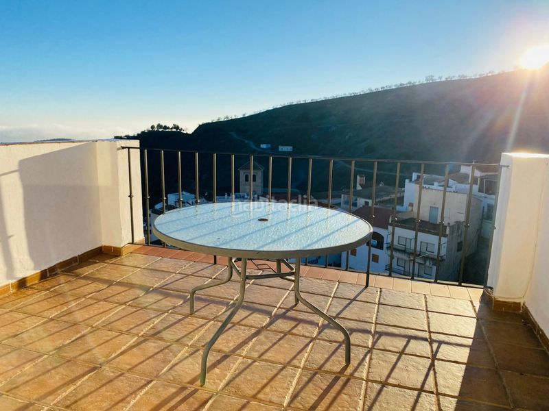 Foto c36fb5b6-6aa2-4025-a3a6-a62f8122c9c8. Casa adossada a Sorvilán