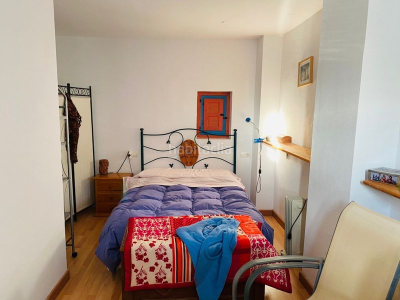 Foto f414fff3-dc80-46b2-b52f-dc9e30d55b05. Casa adossada a Sorvilán