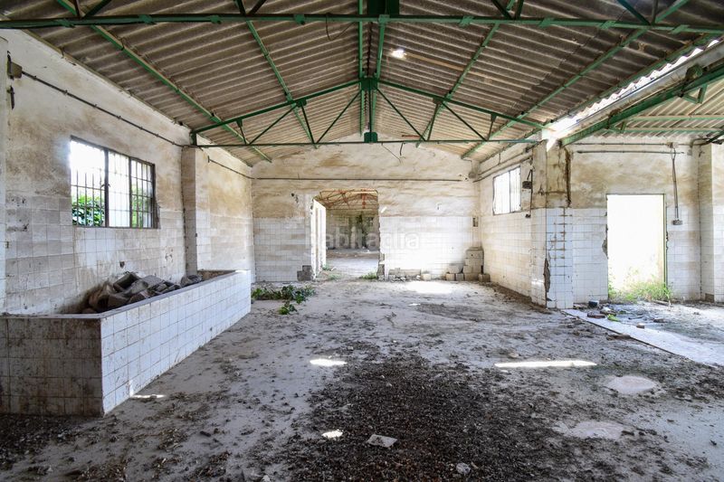 Foto b4d2e485-1786-4701-b3c0-254dbe8d63c2. Nau industrial a Dúrcal