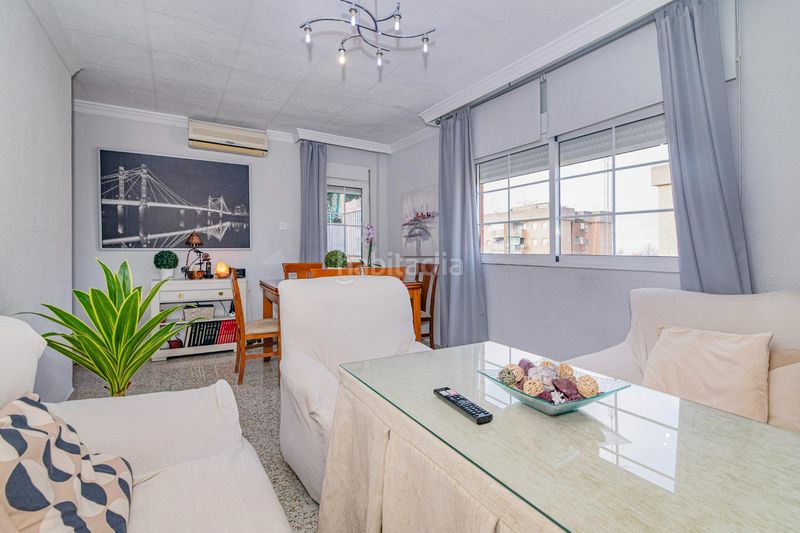 Foto e52ebcc8-07b6-4838-a0b6-ea62e3cd6c13. Piso en Cartuja Granada
