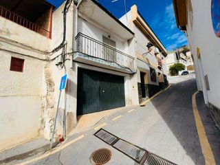 Casa adossada en Calle el agua 18290. Oportunidad