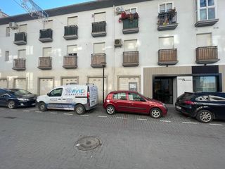 Local Comercial en Calle la niña 5