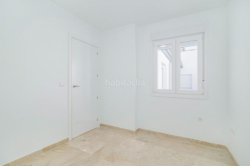 Foto b5505f38-1ec1-4e8a-938a-ee8accd261ad. Pis amb aparcament a Cijuela