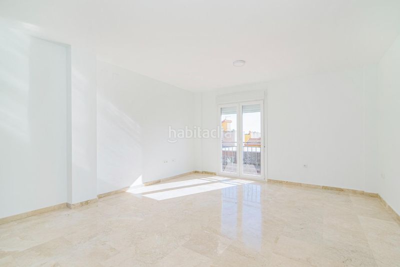 Foto ca01b7bd-58aa-461d-8c94-e0ac466f9255. Pis amb aparcament a Cijuela