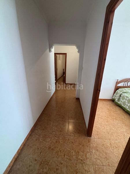 Foto 6a8ce3c7-35aa-4fd4-b889-9df17fad42e6. Casa adossada a Sorvilán