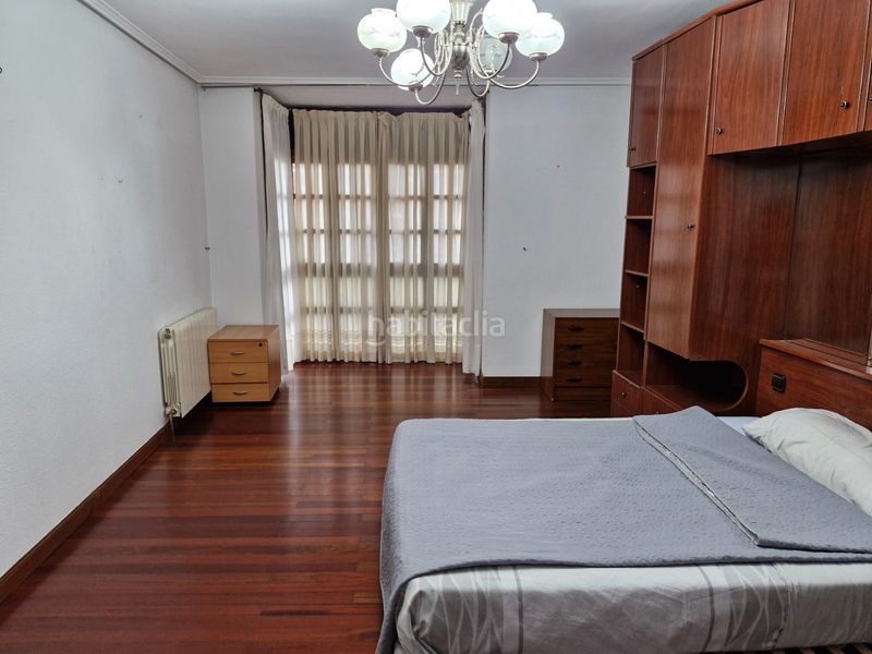 Foto 15ea0a45-cb07-40f9-b272-19c92b7d6d8e. Rent flat with heating in Valle de Mena