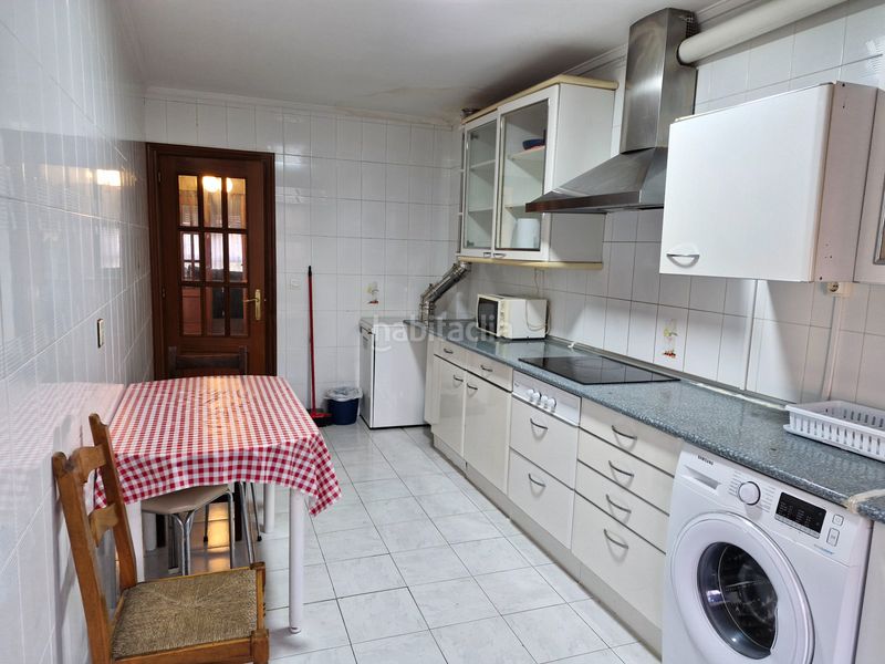 Foto 8fde907c-79aa-48ec-92d8-26aaace9267c. Rent flat with heating in Valle de Mena